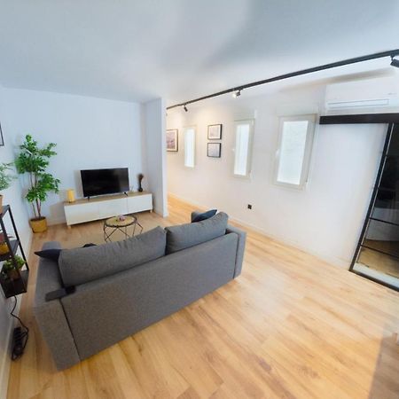 Modern Haven For Urban Explorers By Rems Málaga Exterior foto